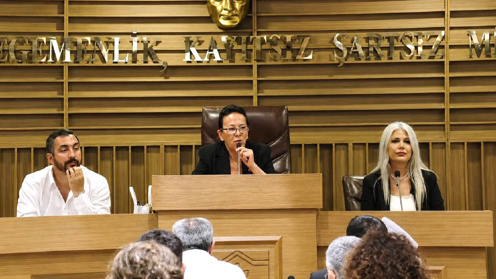 Belediye Meclisinde "15 Temmuz'u anmadın" tartışması