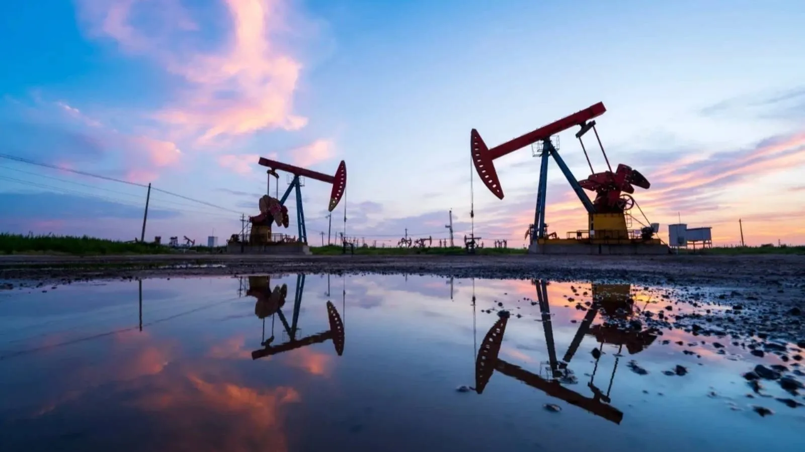 Petrolde haftalık yükseliş yüzde 13'ü aştı
