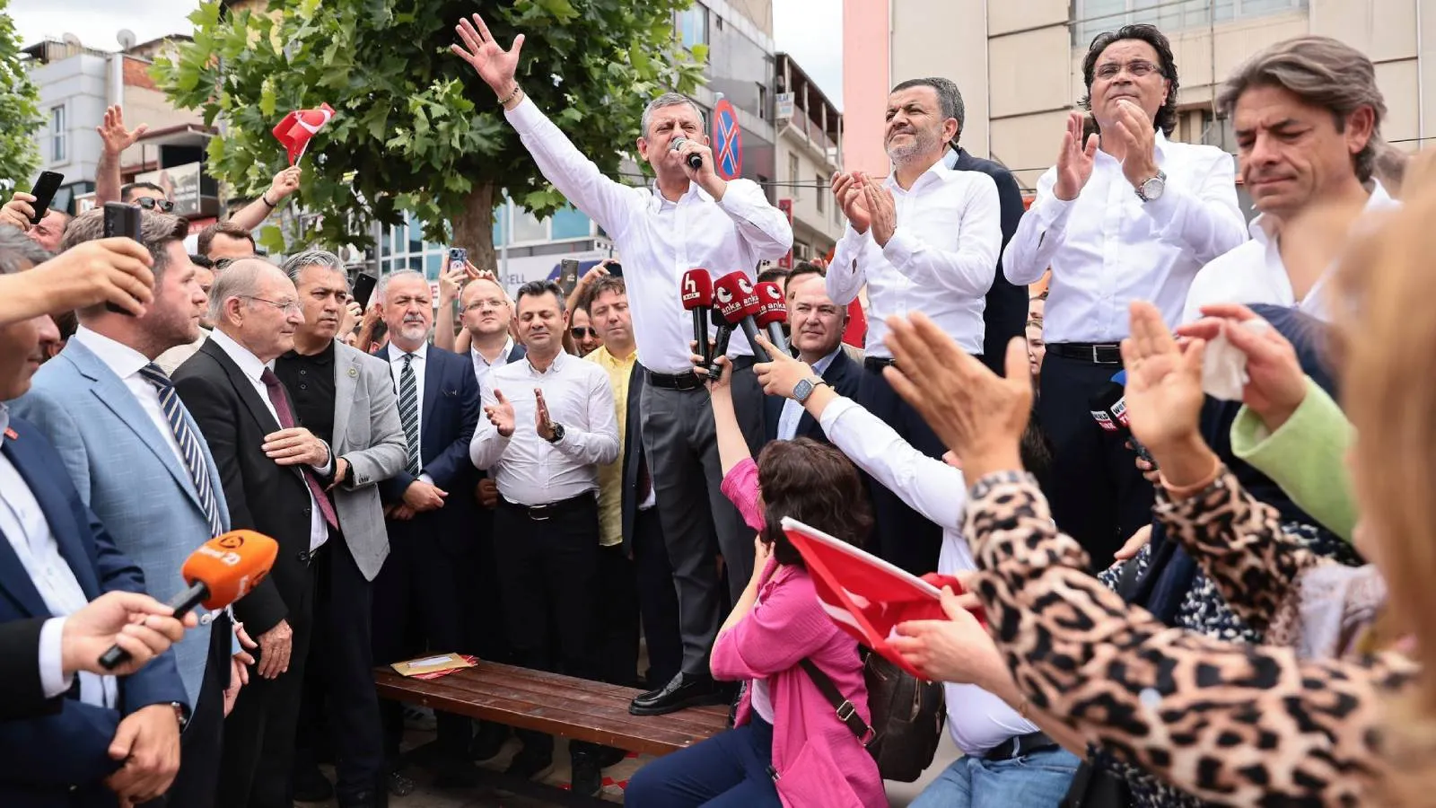 Tarık bin Ziyad, gemileri yakmasaydı