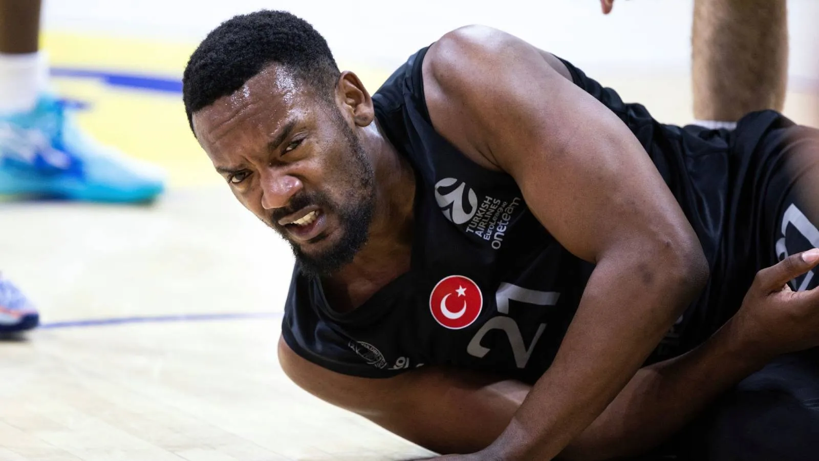 Galatasaray MCT Technic, Dyshawn Pierre'i renklerine bağladı