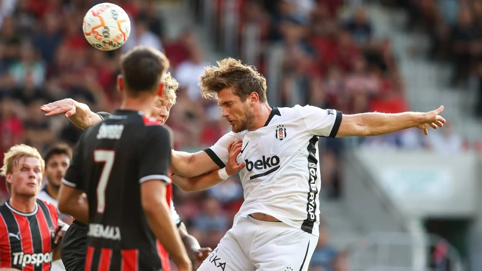 Beşiktaş, Slovakya'daki son hazırlık maçında 3 golle mağlup
