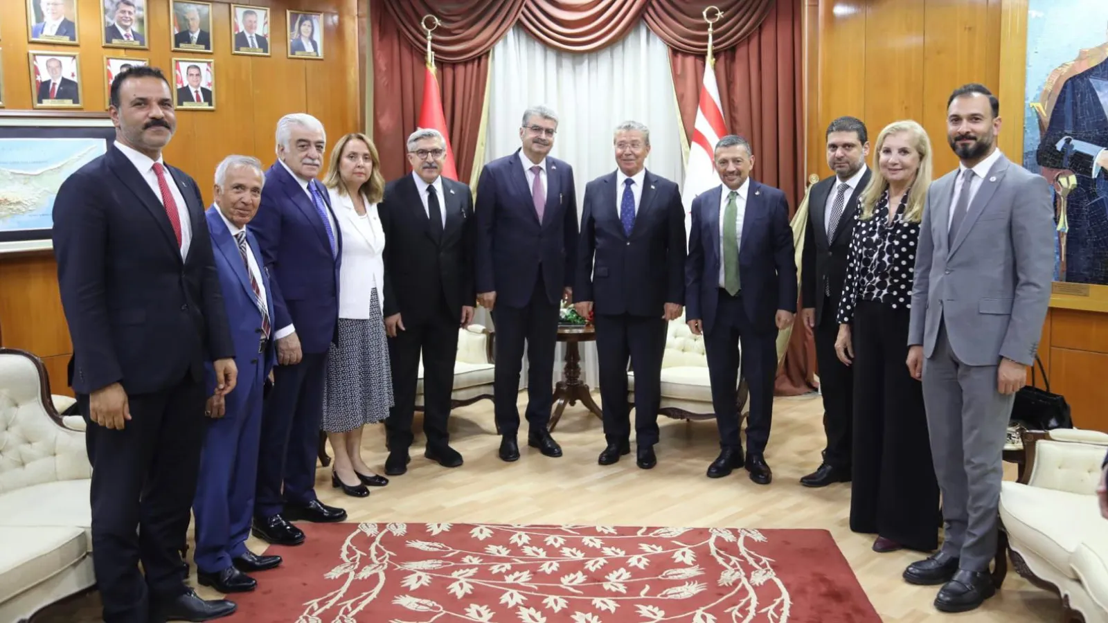 TBMM heyetinden KKTC Başbakanı Ünal Üstel'e ziyaret: Haklı mücadelemizi Türkiye ile birlikte kararlılıkla sürdüreceğiz