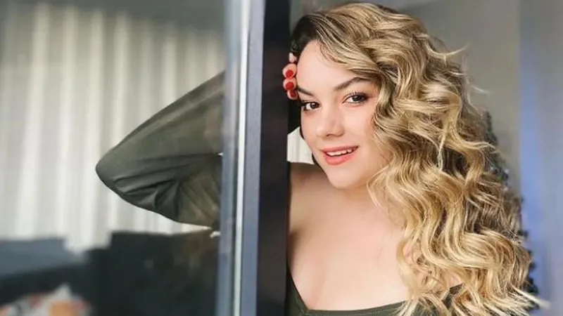 Doğum sonrası enfeksiyon riski: YouTuber Başak Karahan acil ameliyata alındı