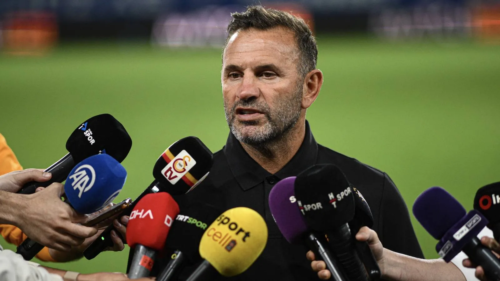 Okan Buruk'tan transfer açıklaması: Eksik olduğumuzu biliyoruz, baskının olması gayet normal