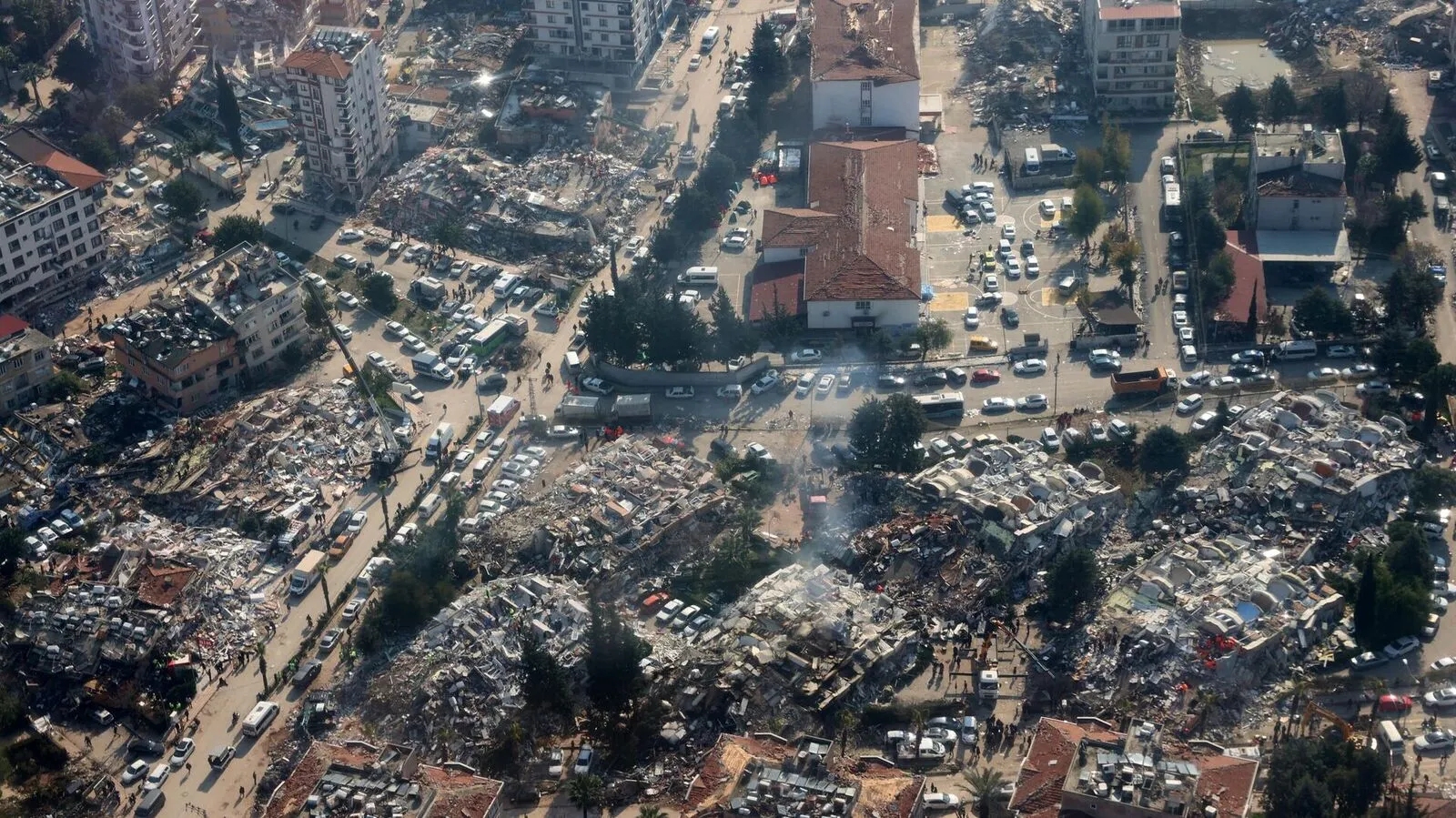 Depremde 13 sporcunun öldüğü yurt ile ilgili davada kritik karar: Beraat bozuldu, cezalar yetersiz bulundu
