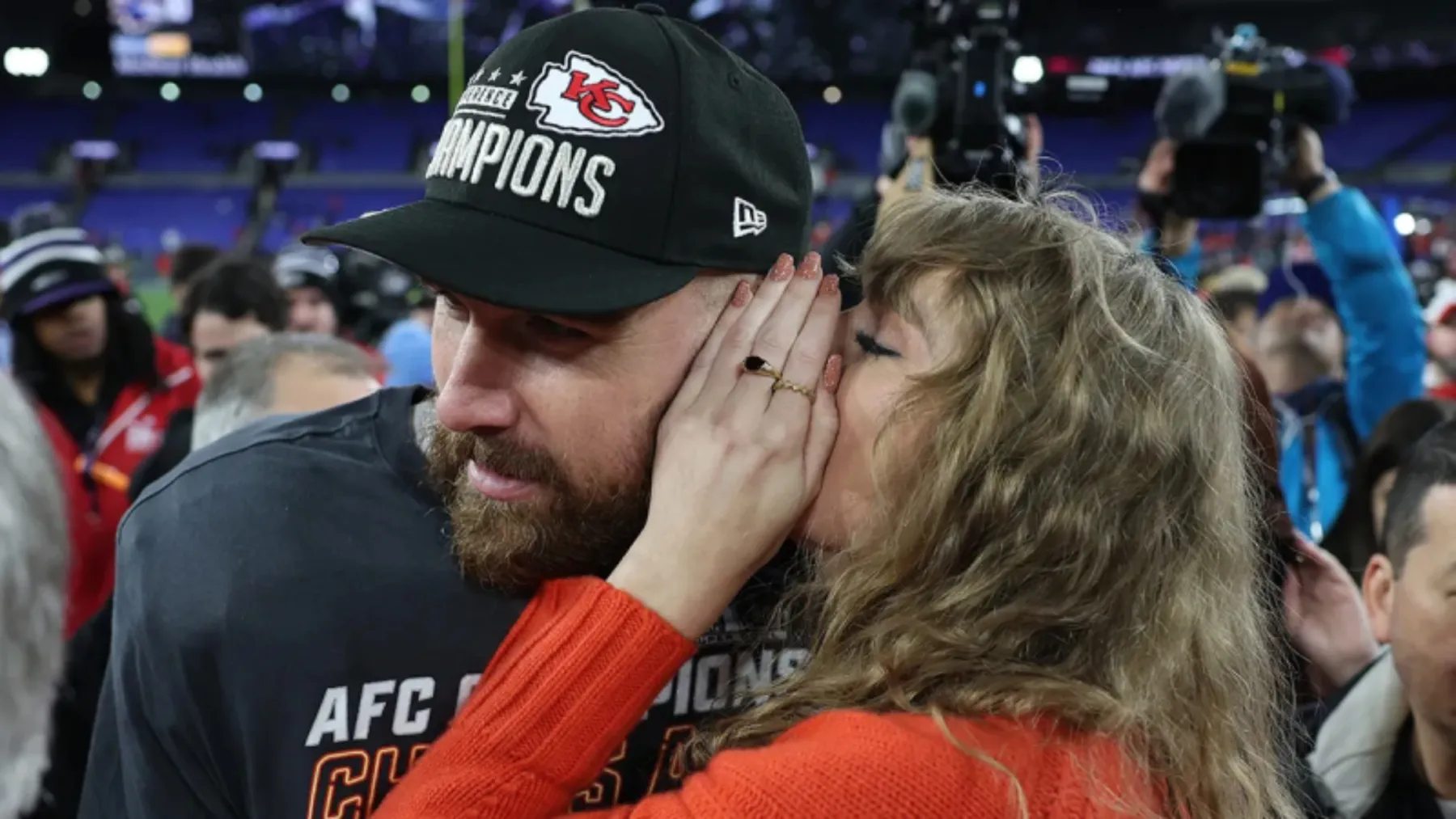 Taylor Swift ve Travis Kelce gizlice evlendi: 'New York'ta görkemli kutlama hazırlığı' iddiası