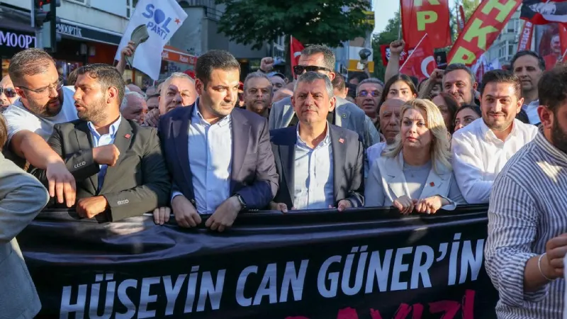 Özel'in 'yeni parti' planı: Dilekçe hazır, zamanlama 22 Temmuz'da netleşecek