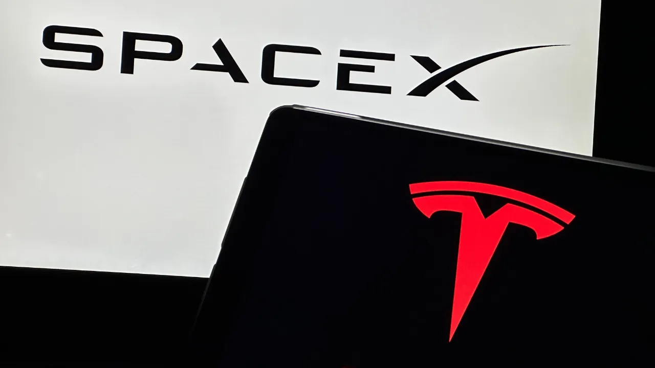 Tesla-SpaceX birleşmesi gündemde: Musk "evet" demedi ama kapıyı da kapatmadı