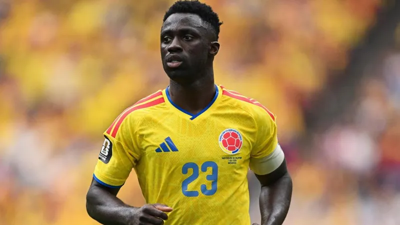 Como bastırıyor, Galatasaray direniyor; Davinson Sanchez gidiyor mu?