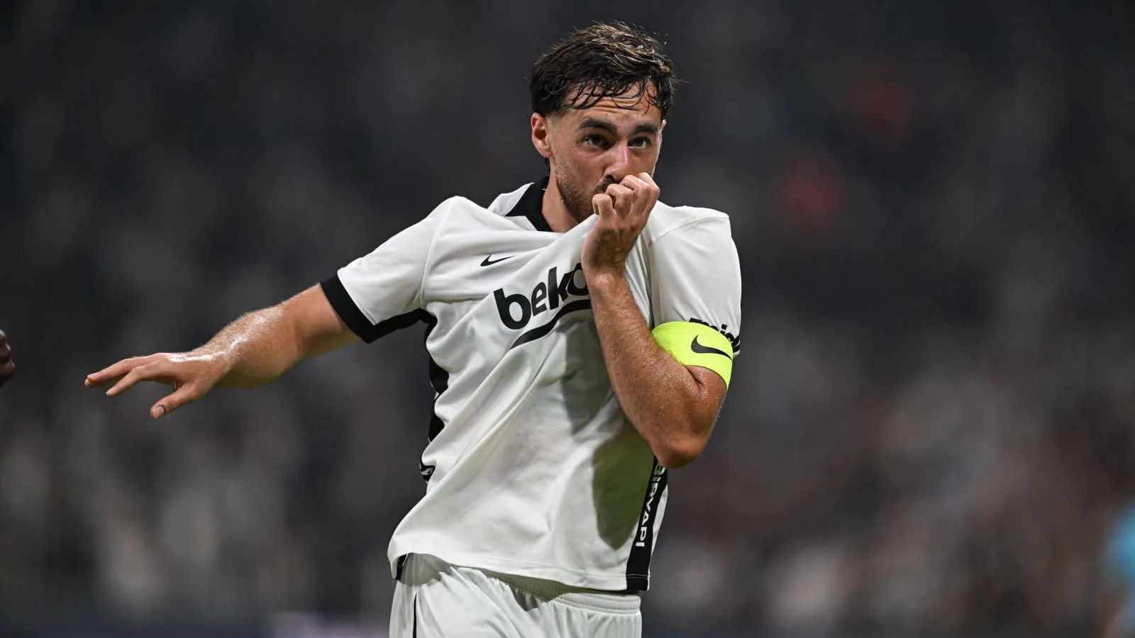 Kartal, Italiano'yla ilk kez uçtu; eksik Midtjylland'ı tek golle geçerek avantajı kaptı