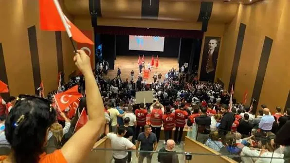 Cast ajansı, CHP etkinliğine figüran gönderdiğini doğruladı: Ajansımın tüm imkanlarını seferber ettim, CHP'den hiçbir ücret almadım