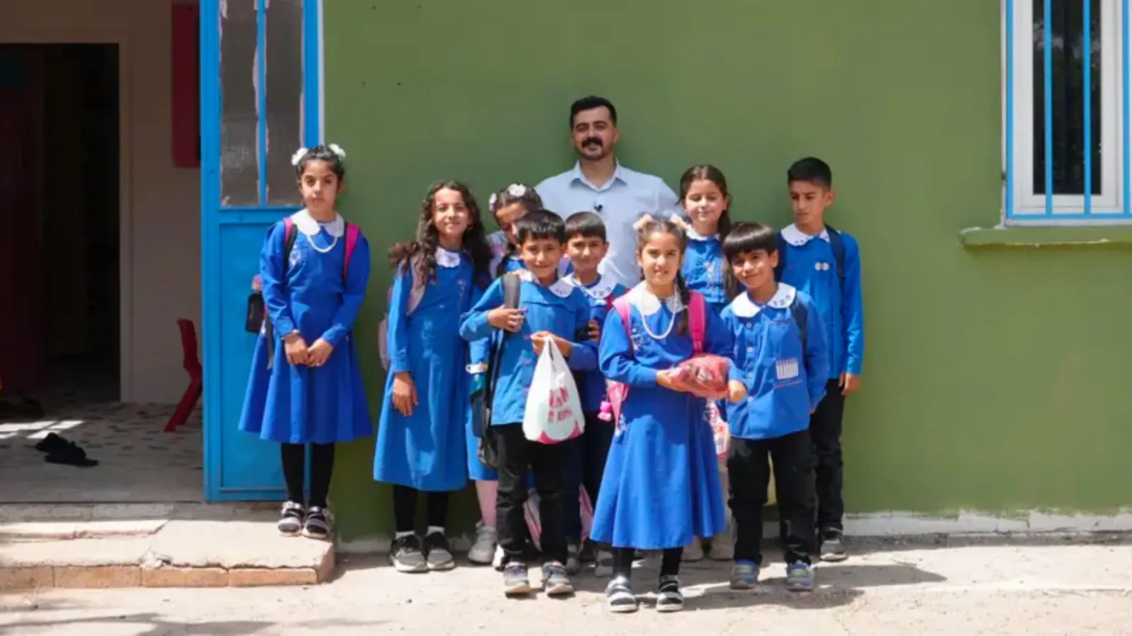 Köy öğretmeni olmak: Bu okulun müdürü, öğretmeni, her şeyi sensin