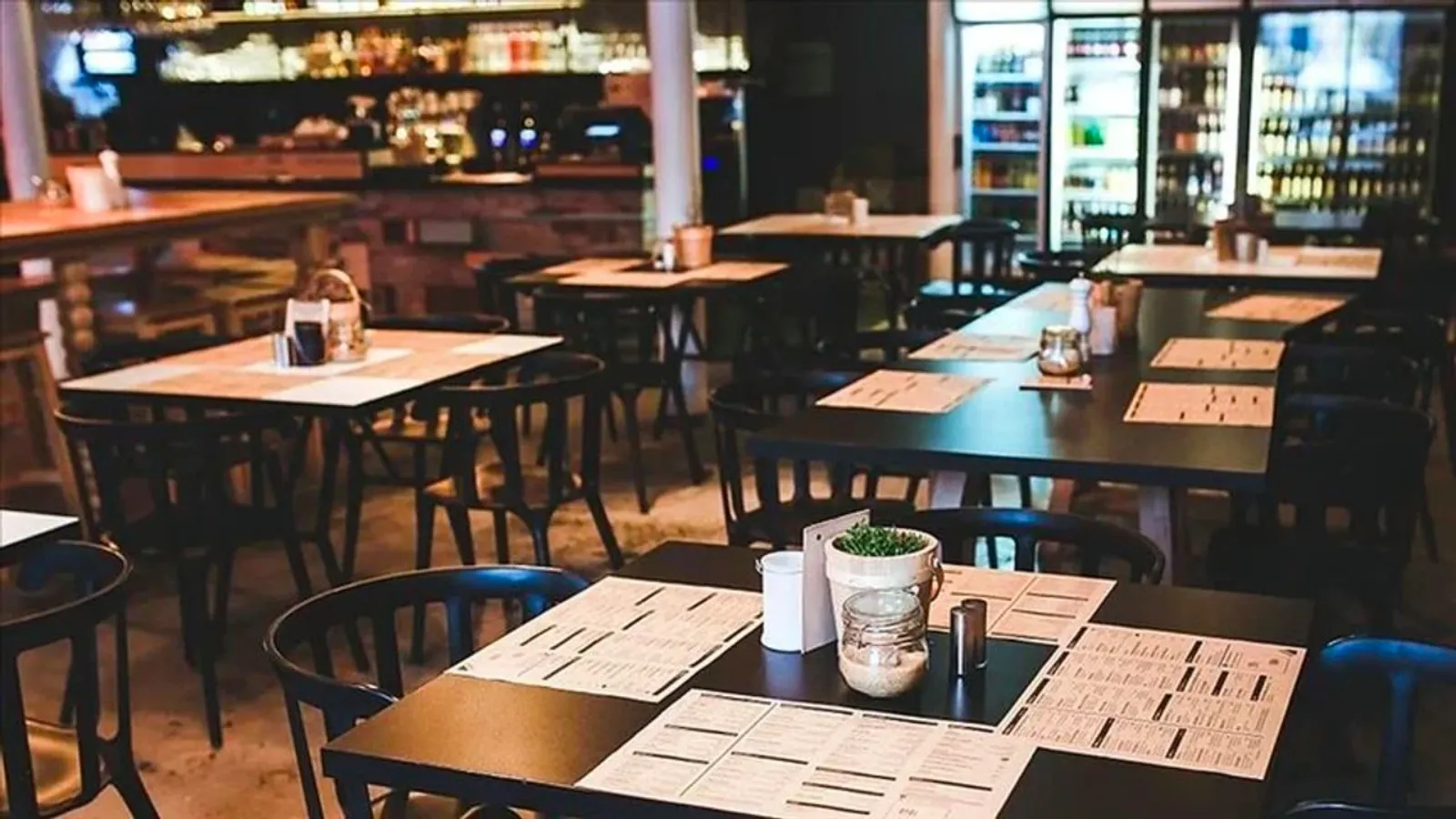 Kafelerin çoğalması refahın göstergesi mi? Yunanistan’ın “kafe ekonomisi” uyarısı
