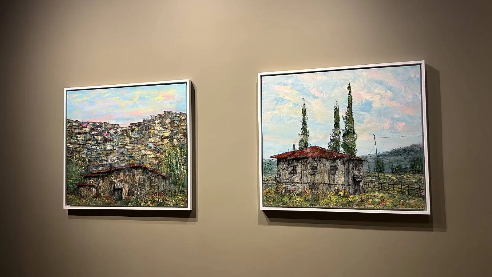 “Güneşin Kıyısı” sergisi Kalyon Kültür’de sanatseverlerle buluştu