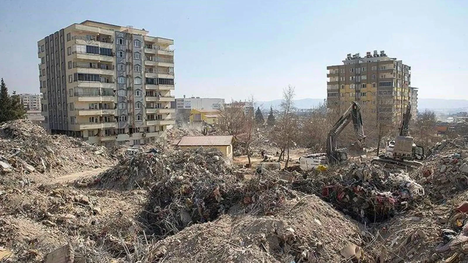 Ebrar Sitesi G Blok davasında gerekçeli karar: Kamu görevlisi sanıklara iyi hal indiriminin gerekçesi "sabıkasız geçmişleri" ve "yargılama sürecindeki davranışları" oldu