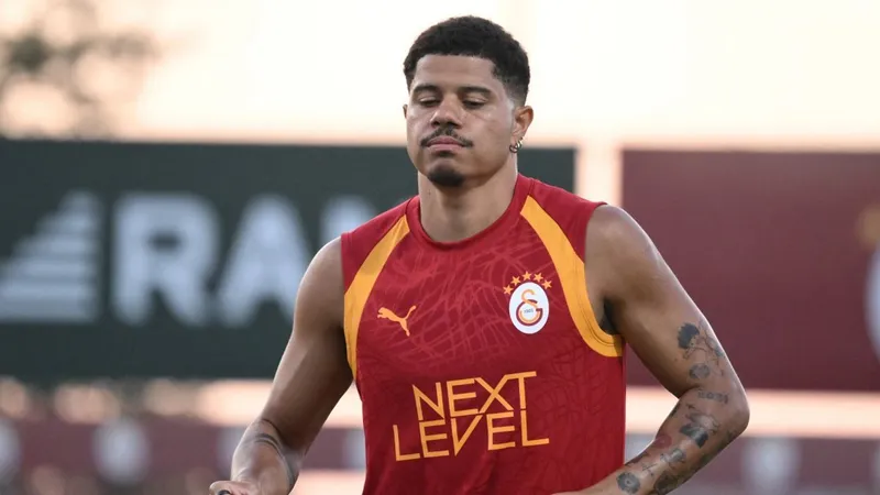 Galatasaray yönetimi Gabriel Sara'yı satıp transfer yapmak istiyor