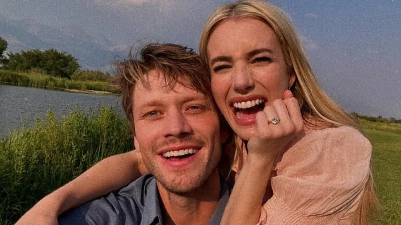 Emma Roberts ve Cody John gizlice evlendi