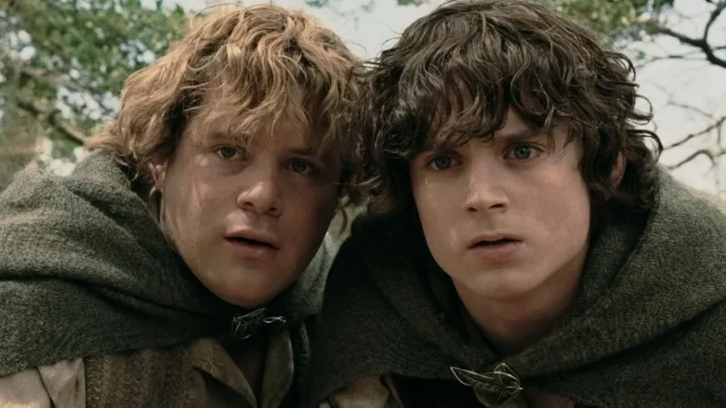 <p>Yüzüklerin Efendisi üçlemesinde Samwise Gamgee karakterini canlandıran <strong>Sean Astin</strong>, milyar dolarlık seriden aldığı düşük oyunculuk ücreti nedeniyle çekimlerin yapıldığı evini satmak zorunda kaldığını açıkladı.</p>