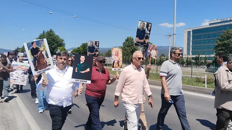 Bolu'dan Ankara'ya 78 can için 'adalet yürüyüşü': Bir toplumda insanlar ekmeksiz kalabilir ama adaletsiz kalamazlar, buna dayanamazlar