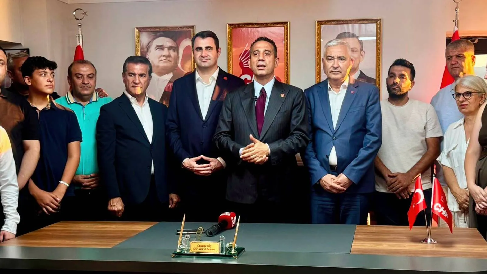 Başarır: Birileri tutuklanmamızı, dokunulmazlığımızın kalkmasını çok istiyor kafama takmıyorum, yolumuza bakıyoruz