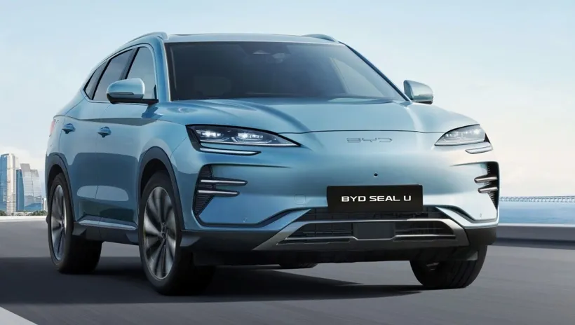 <p><strong data-start="866" data-end="876">6- BYD</strong><br data-start="876" data-end="879" />Tesla&rsquo;nın bir&ccedil;ok pazarda gerilediği d&ouml;nemde BYD, &Ccedil;in&rsquo;deki g&uuml;&ccedil;l&uuml; satışları ve artan ihracatıyla b&uuml;y&uuml;meyi s&uuml;rd&uuml;rd&uuml;. Şirket, ilk altı ayda 2,1 milyon ara&ccedil; sattı.</p>