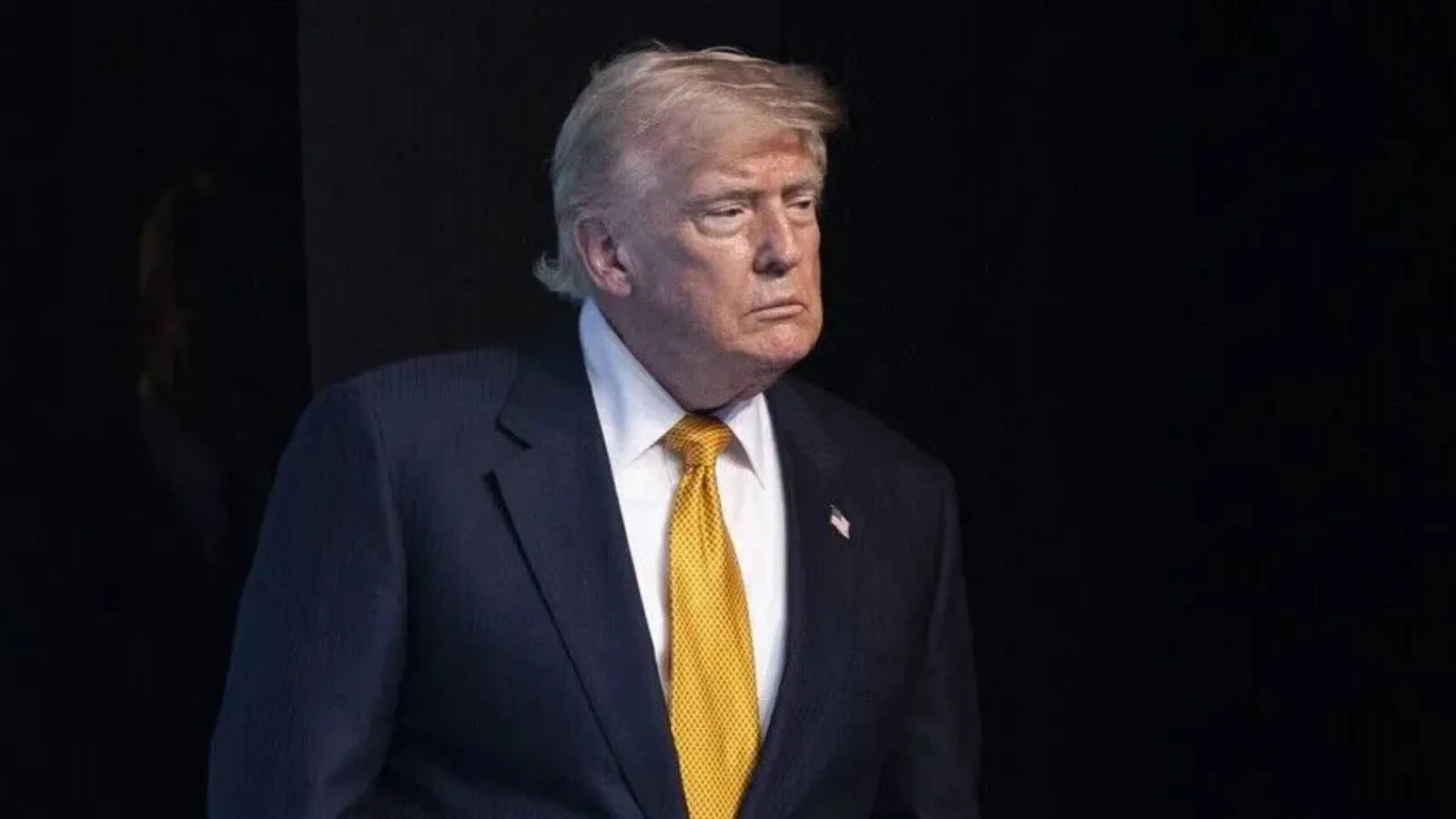 ABD Başkanı Trump: FlyDubai uçağındaki olayın arkasından İran'ın çıkması halinde bu ülkeyi vuracağız