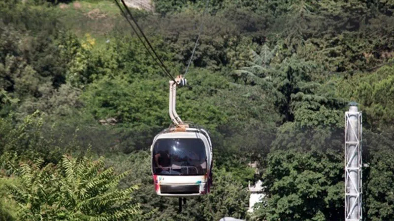 Tf2 Cd İstanbul’da olumsuz hava koşulları nedeniyle 2 teleferik hattında ...