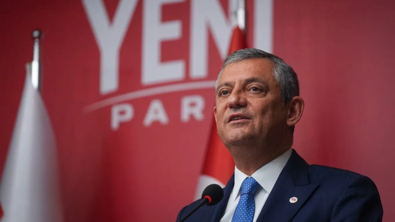 Özgür Özel, bugün gazetecilerin düzenleyeceği basın özgürlüğü yürüyüşüne katılacak: Sansüre hayır, habere özgürlük!
