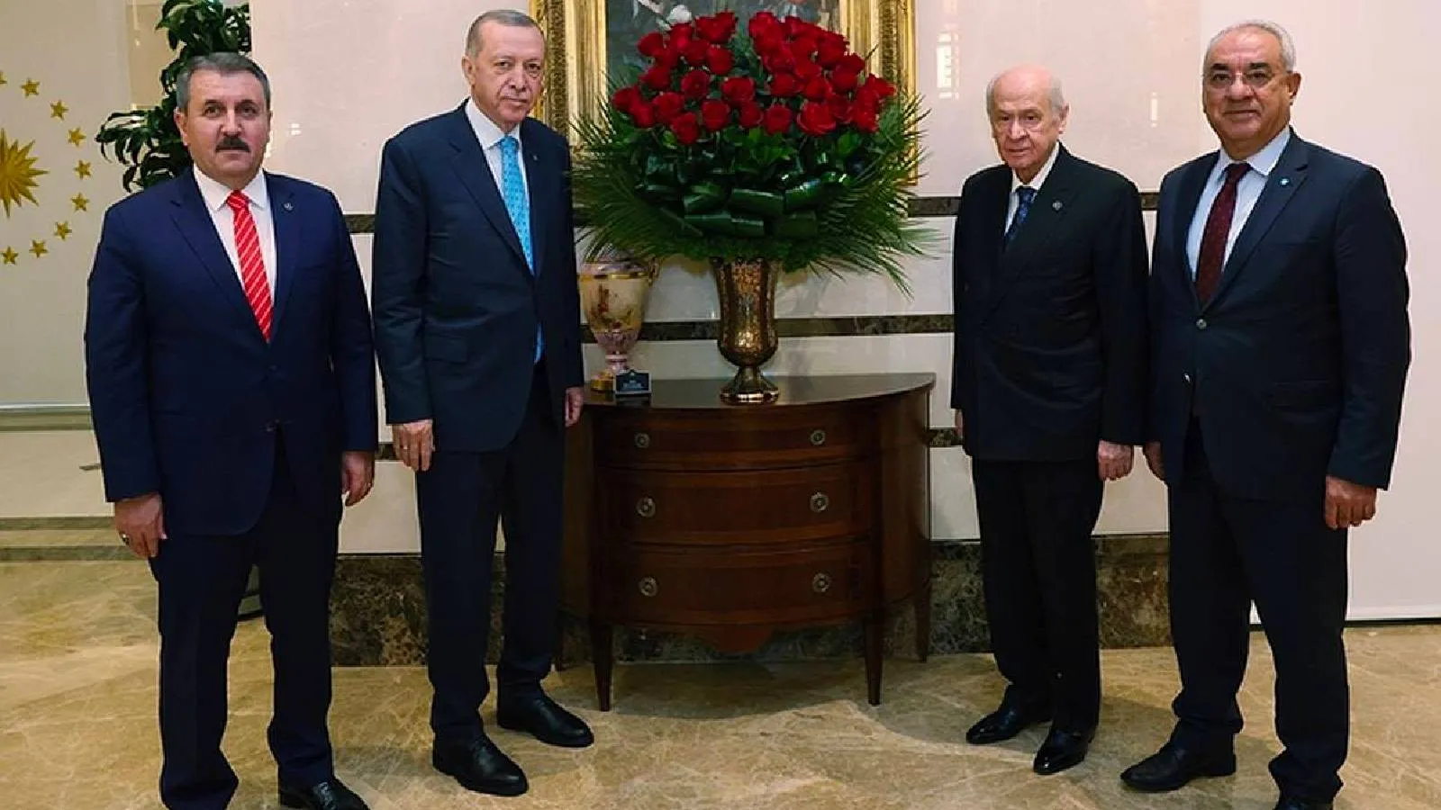DSP’de genel başkanlık yarışı: Aday Ömer Özdoğan’dan mevcut yönetime “AKP” ve “üye kaybı” eleştirisi
