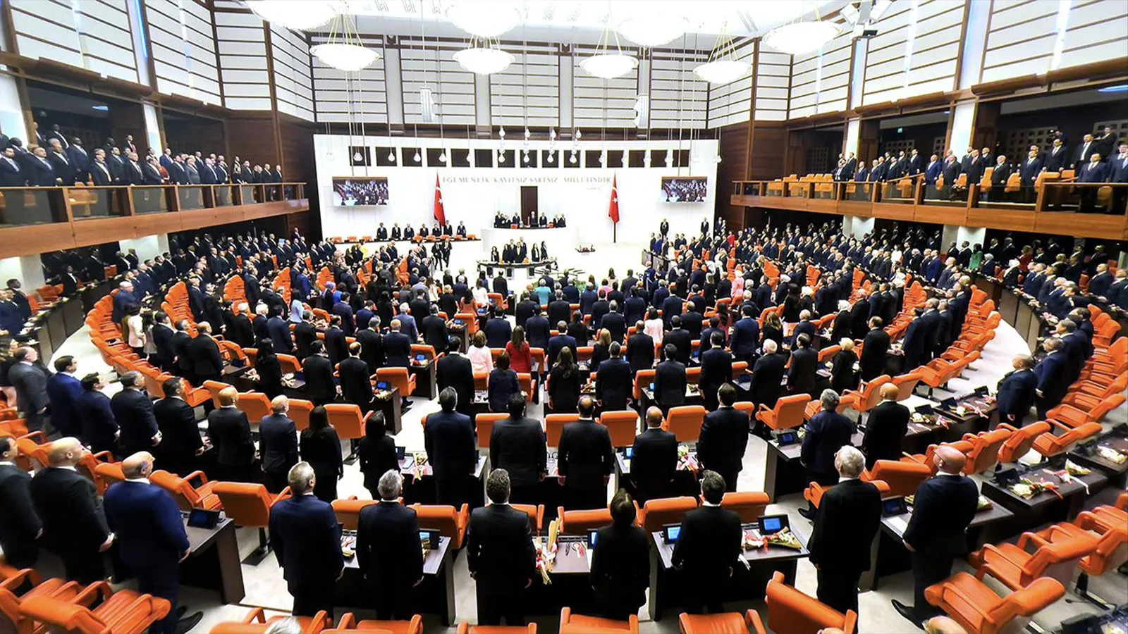 TBMM Genel Kurulu'nda fon düzenlemesinin ilk beş maddesi kabul edildi