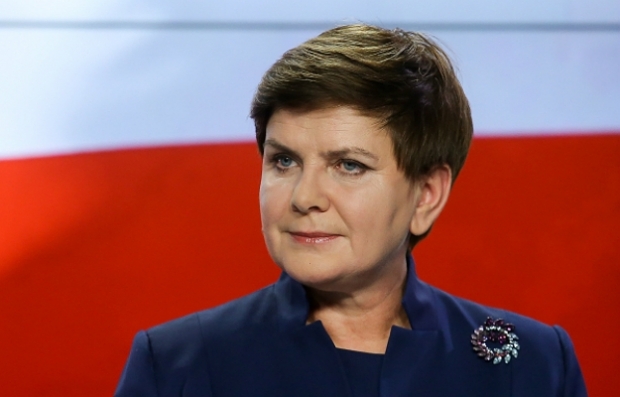 Beata Szydlo (Polonya): Polonya'daki Muhafazakar Hukuk ve Adalet Partisi (PiS) Genel Başkanı Beata Szydlo, Kasım 2015'te yapılan seçimlerde başbakanlık görevine geldi. Szydlo, başbakanlık görevini başka bir kadından, Ewa Kopacz'dan devralmıştı.