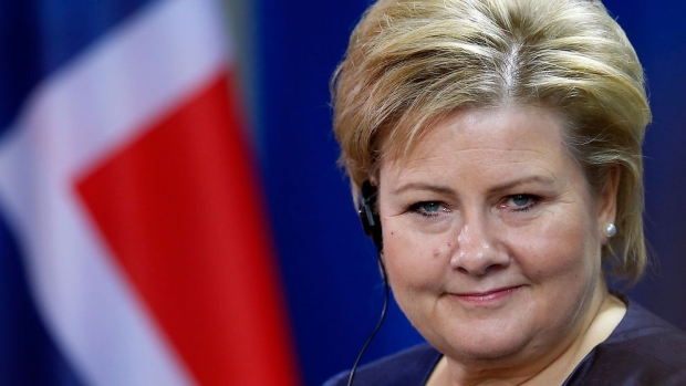 Dalia Grybauskaite (Litvanya): Avrupa Komisyonu'nun (AP) eski üyelerinden Dalia Grybauskaite, Mayıs 2009'daki seçimleri kazanarak Litvanya devlet başkanlığı görevini üstlendi.