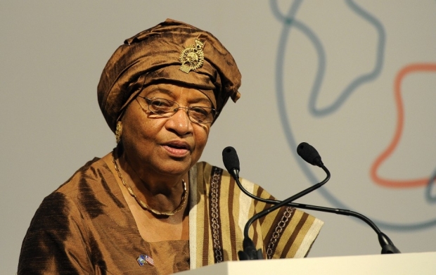 Ellen Johnson Sirleaf (Liberya): Ellen Johnson Sirleaf, Kasım 2015'te yapılan seçimleri kazanarak sadece Liberya'nın değil, aynı zamanda Afrika'nın da ilk kadın devlet başkanı oldu. 2012 yılındaki seçimleri de kazanan Sirleaf, şu anda devlet başkanlığındaki ikinci dönemini sürdürüyor.