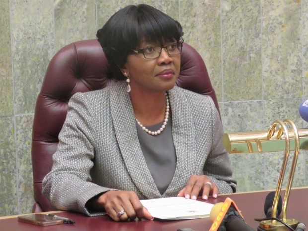 Saara Kuugongelwa-Amadhila (Namibya): Namibya Devlet Başkanı Hage Geingob tarafından Mart 2015'te başbakanlık görevine getirilen Saara Kuugongelwa-Amadhila, Namibya'nın ilk kadın hükümet başkanı oldu.