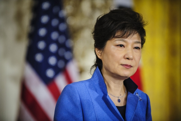 Park Geun-Hye (Güney Kore): Park Geun-Hye, Aralık 2012'deki seçimleri kazanarak Asya'nın dördüncü büyük ekonomisine sahip Güney Kore'nin ilk kadın devlet başkanı oldu.