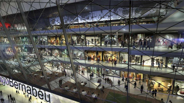 Marca gazetesi, yenileme çalışmaları süren Santiago Bernabeu'nun, stat yenilendikten sonra oluşacak görüntülerini paylaştı. Yaklaşık 400 milyon euro harcanacak yeni Santiago Bernabeu projesinin görüntüleri nefes kesiyor. Yenileme projesinin 2018'in sonuna kadar tamamlanması bekleniyor. 