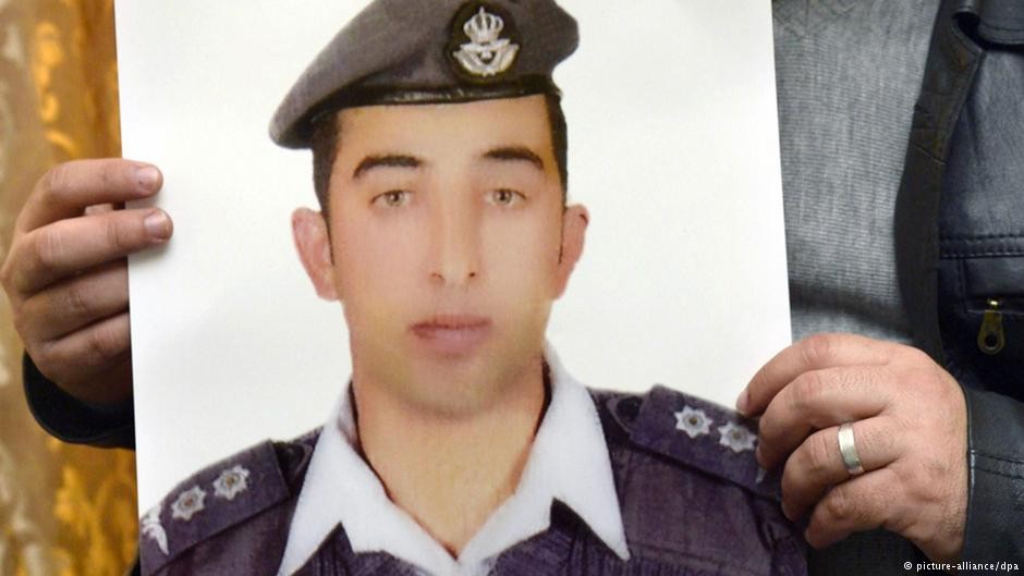 IŞİD Ürdünlü pilotu yaktı