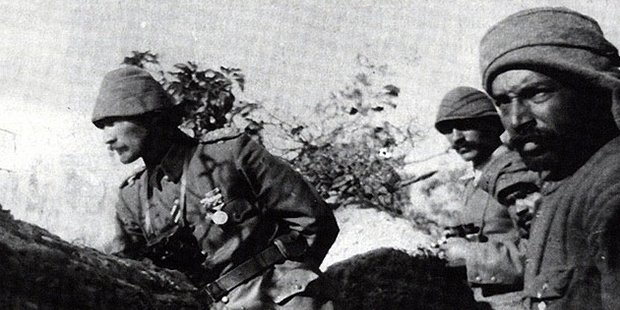Guardian Canakkale Churchill In Bozgunu Mustafa Kemal In Zaferi