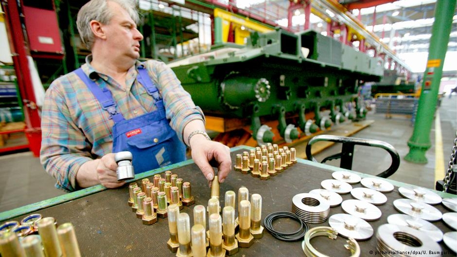 YORUM: Kriz bölgelerine silah gönderilmemeli