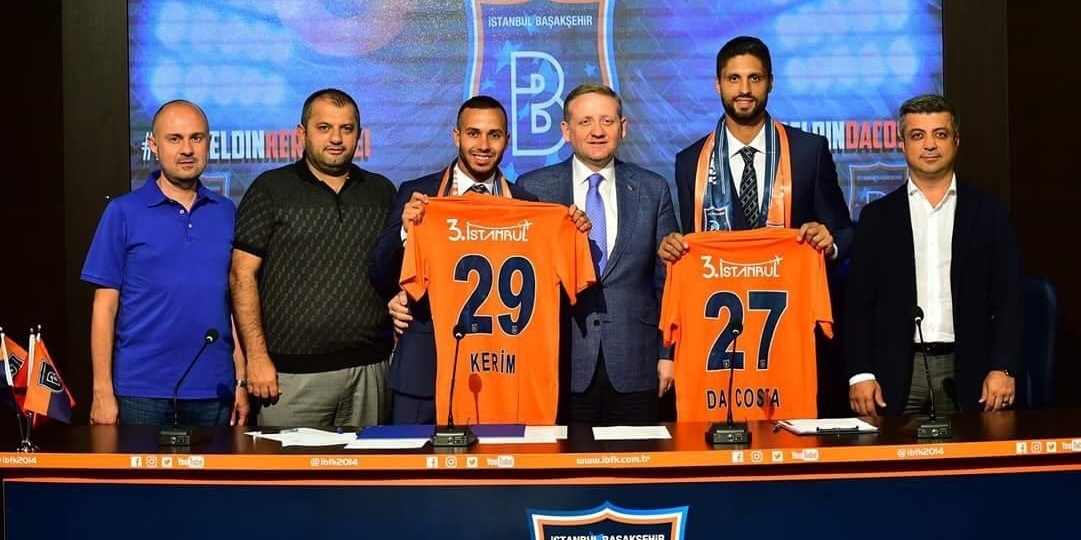 Başakşehir'den çifte imza