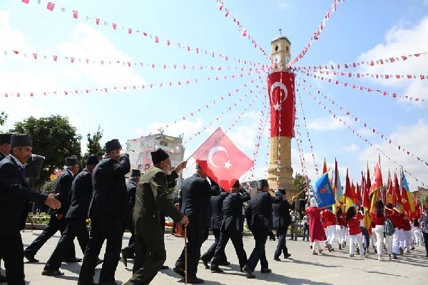 Çorum'da Zafer Bayramı kutlandı