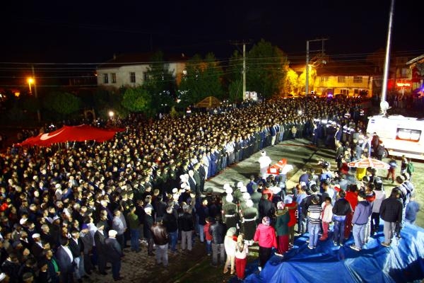 Afyonkarahisar şehidini uğurladı