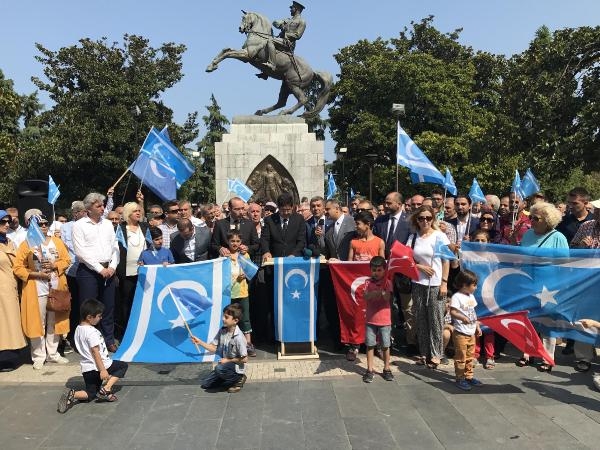 Samsun'da Barzani'nin referandum kararı protesto edildi