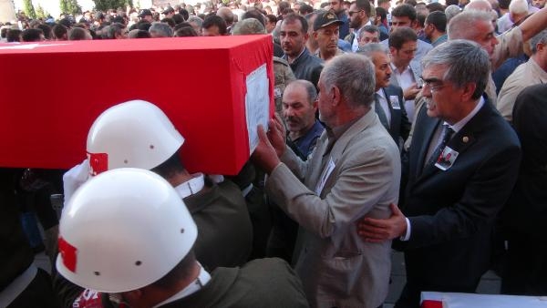 Hatay, şehidini uğurladı