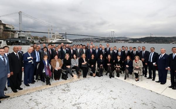 İBB Başkanı Uysal, başkonsoloslarla buluştu