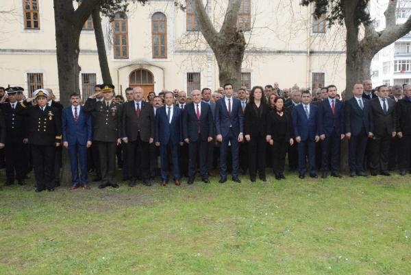 Canakkale Sehitleri Anisina Turkiye Seyahat Dergileri Anitlar