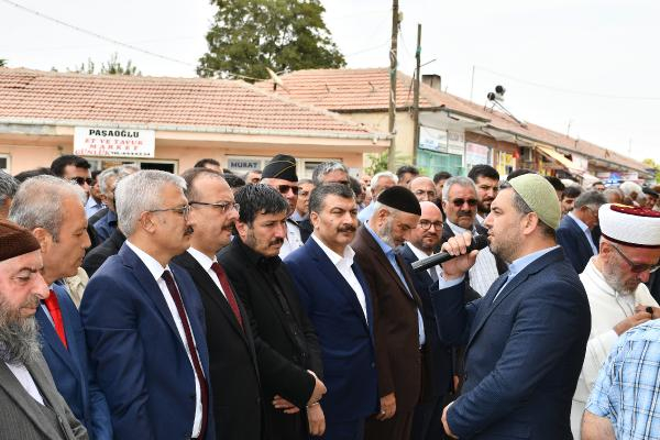 Bakan Koca, arkadaşının cenazesine katıldı 